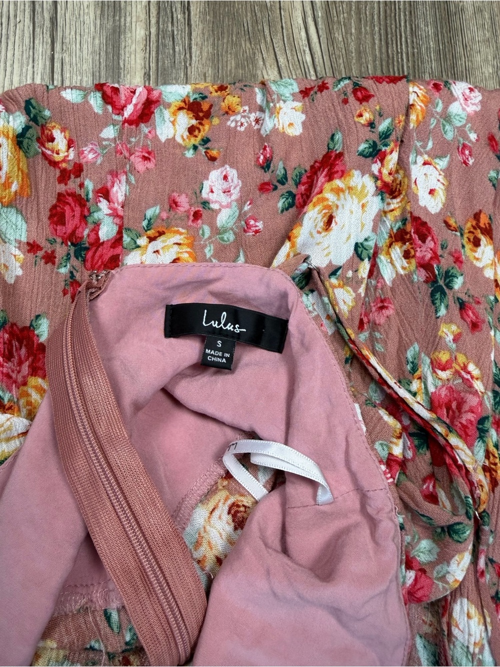 Lulus Floral Wrap Front Midi Dress with Side Slit | Size Small - Picture 7 of 7
